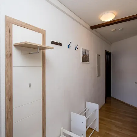 95qm - 4 Personen - Einfache Austattung Appartamento *